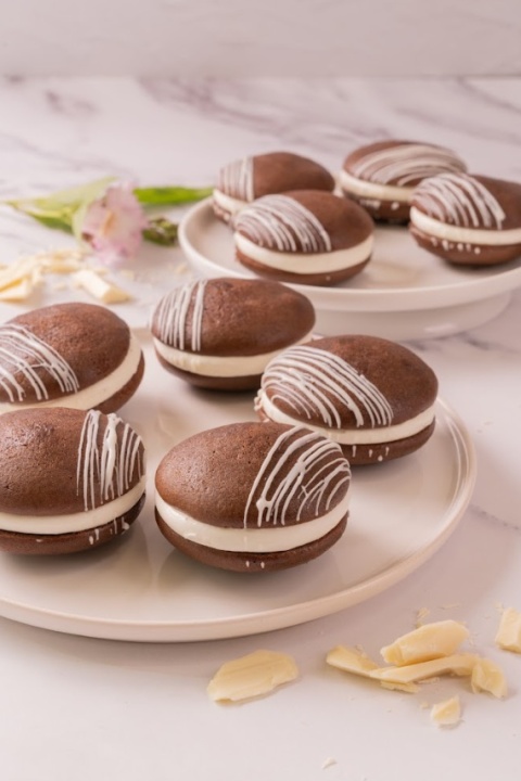 przykładowe zastosowanie - KREM DO SMAROWANIA mleczny o smaku białej czekoladydo ganasze CARAVELLA EASY bianca