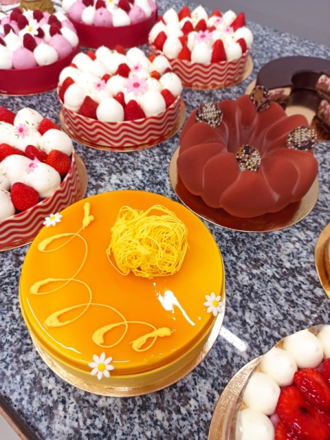 MIRALL Lemon Polewa lustrzana glasaż cytrynowa żółta 3kg - przykladowe zastosowanie